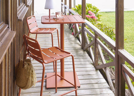 Silla alta "Phuket" apilable de metal tratado ámbar - 165254L