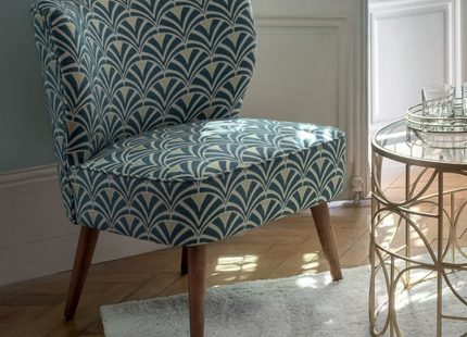 Sillón "Chiara" de madera y chenilla azul - 179145A