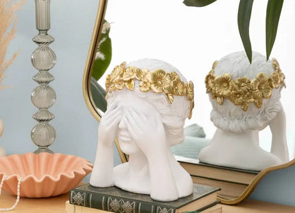 Cabeza decorativa de mujer de la colección "Wild Romance", 22 cm de alto, resina blanca - 206124