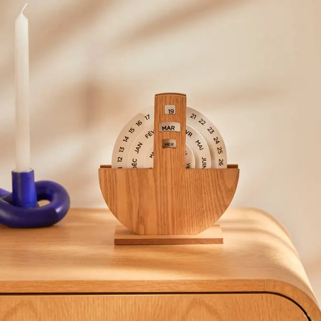 Calendario de madera "Flow" 20 cm de alto - 211689