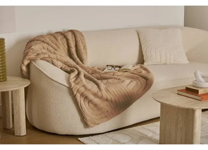 Manta "Arka" de 180x230 cm, color beige, efecto piel sintética - 212413A