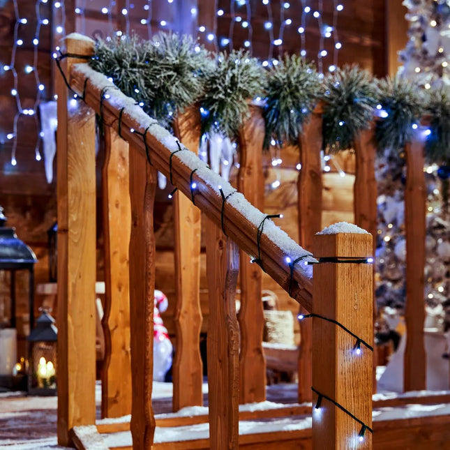 Guirnalda de luces de 300 LED de 30 m con temporizador para exteriores - 877713B2